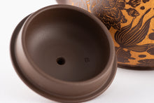 Load image into Gallery viewer, Chen Yì-Zhi Goldfish Teapot