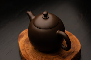 Chen Yu-Fu Dragon Egg Teapot