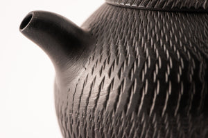 Lin Guó-Lì Large Scales Teapot